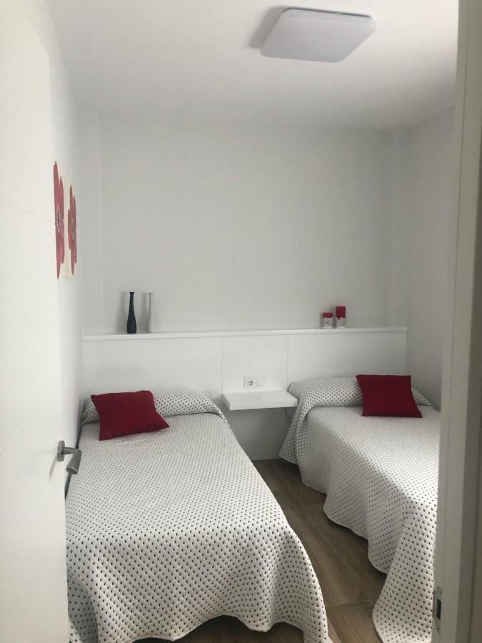 1º - Alojamiento En Pueblo Marinero Nigrán Zewnętrze zdjęcie